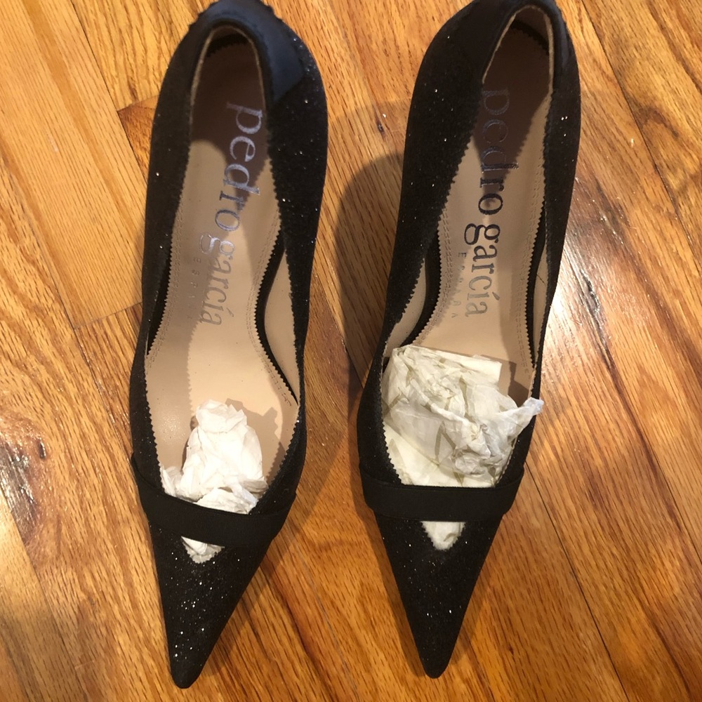 Pedro Garcia Heels- Perfect Holiday Shoe 🖤✨